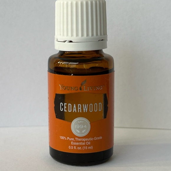 MAKE ME AN OFFER 15ml NEW Cedarwood Essential Oil - Young Living - Picture 1 of 1